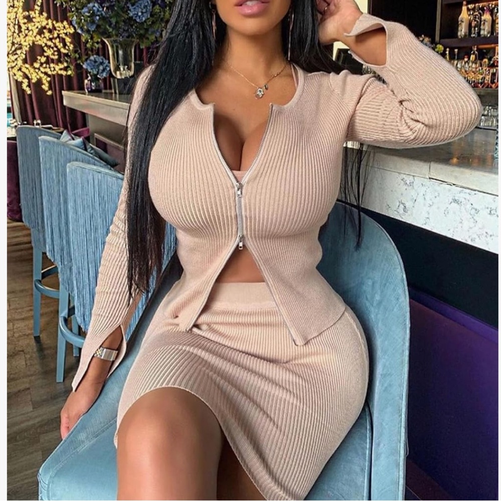 🎉Effortless Ribbed knit versatile two-piece set for day-to-night style